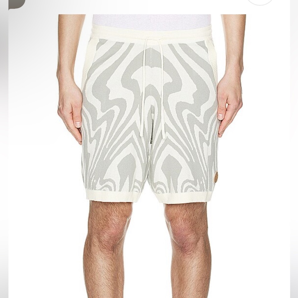 Brand new!!! Mens Honor the Gift Dazed shorts size S